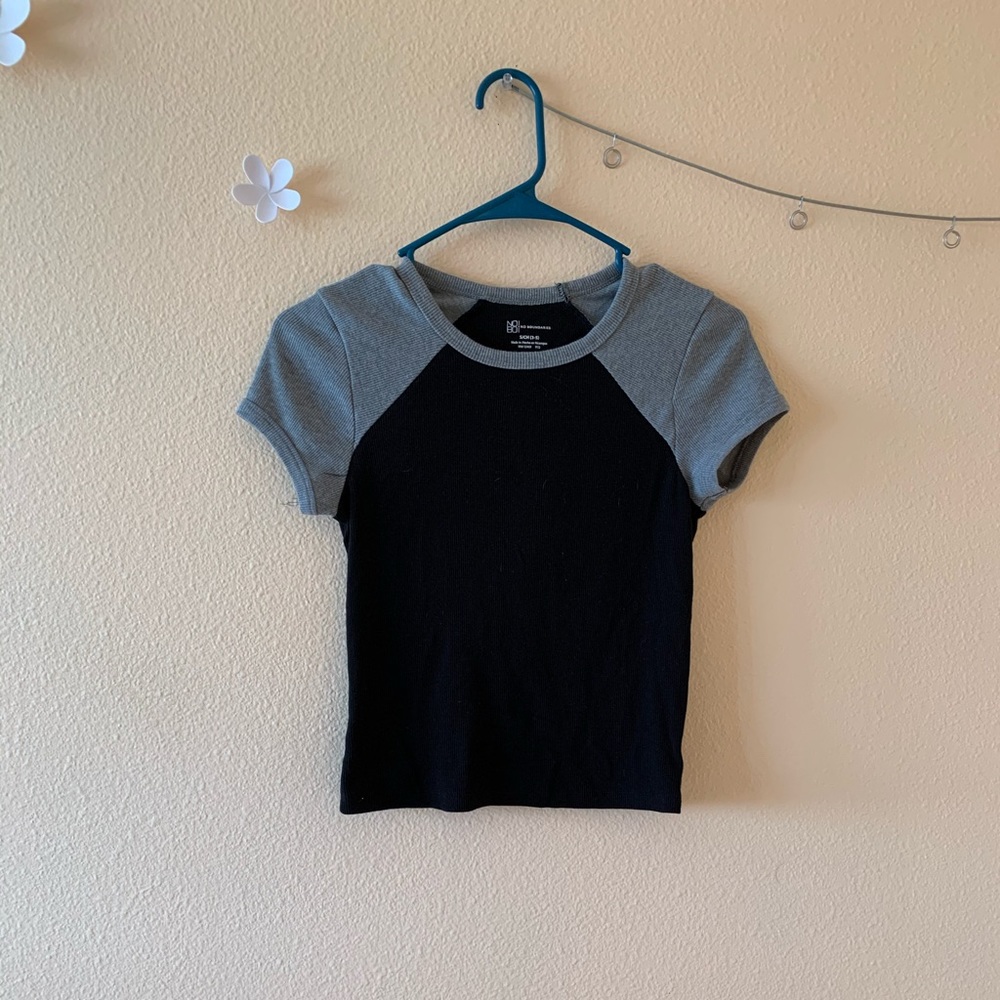 Gray and black baseball tee